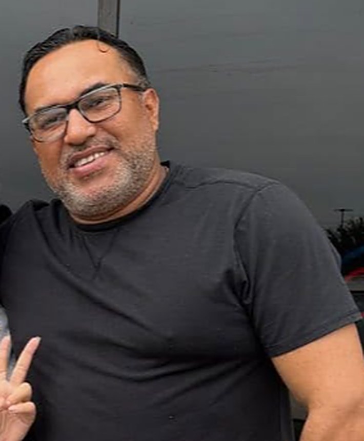 Johnny Spike Rosales, crew lead